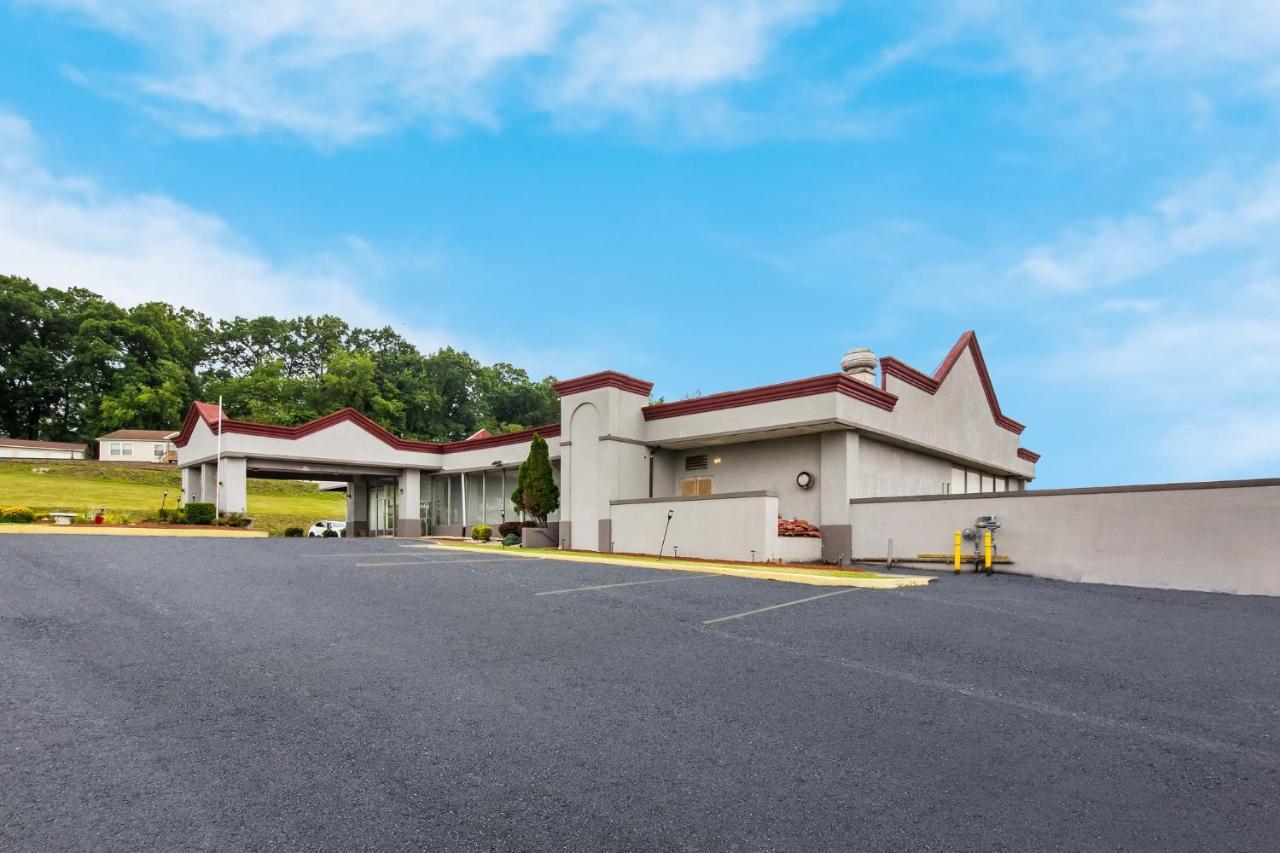 Red Roof Inn New Stanton Zewnętrze zdjęcie