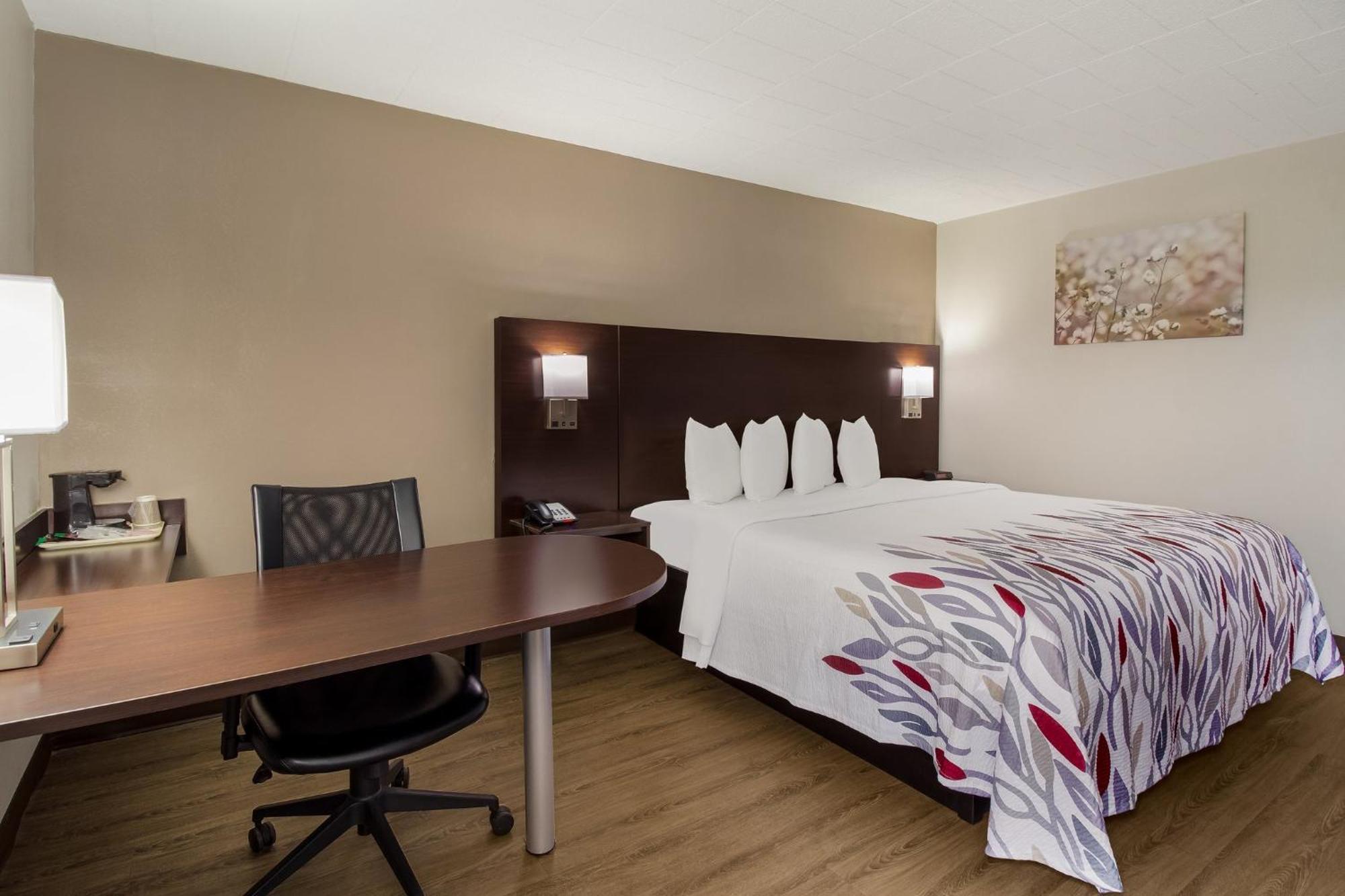 Red Roof Inn New Stanton Zewnętrze zdjęcie