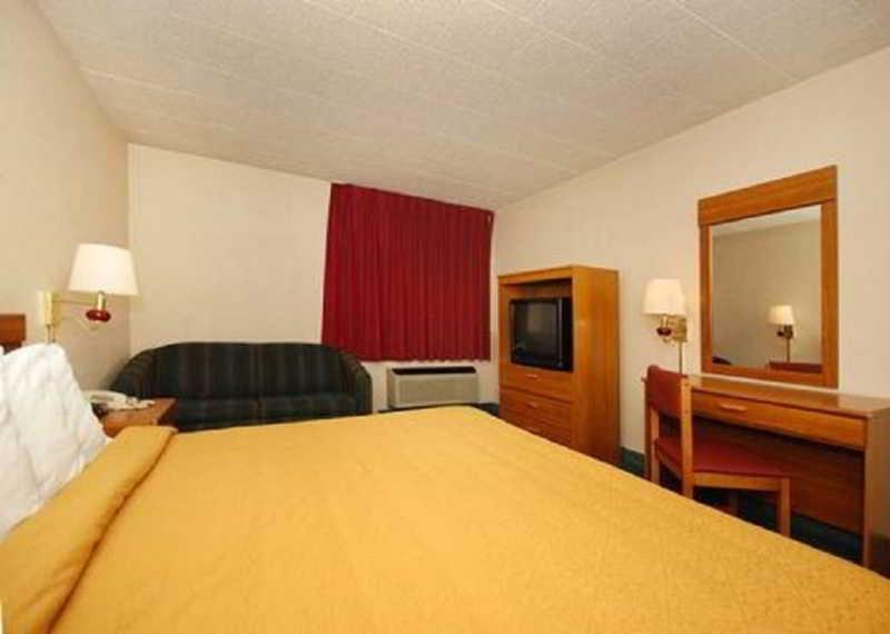 Red Roof Inn New Stanton Zewnętrze zdjęcie